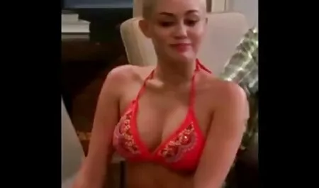 Dia assistir vídeo de pornô gratuito de Kimber