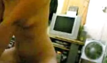 Betti na banheira de assistir tv porno gratis hidromassagem
