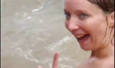 Laura ao pesquisar vídeo pornô gratuito sol
