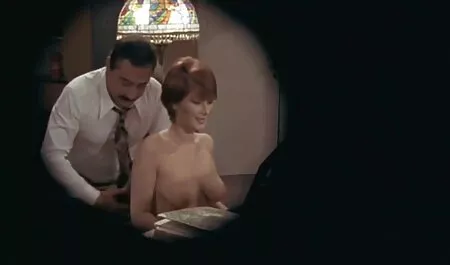 Emma Bunda filme pornô de graça grátis