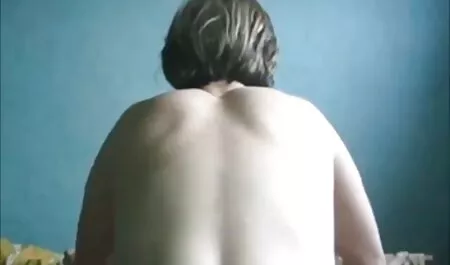 Lily l. junto video caseiro gratuito à lareira
