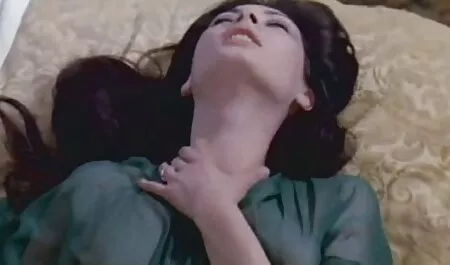 Cinco na areia ver vídeo pornô gratuito